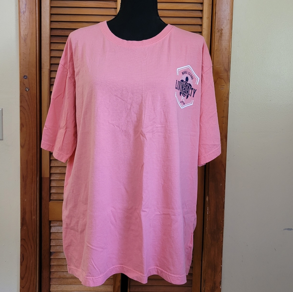 NWOT "Living Salty" Short Sleeve Tee Size XL
